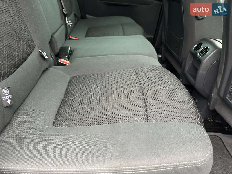 Внедорожник / Кроссовер Peugeot 3008 2015 в Киеве фото 39 Внедорожник / Кроссовер Peugeot 3008 2015 в Киеве