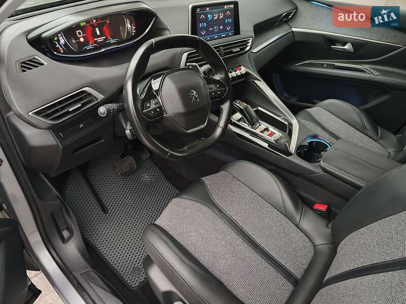 Внедорожник / Кроссовер Peugeot 3008 2017 в Львове фото 23 Внедорожник / Кроссовер Peugeot 3008 2017 в Львове