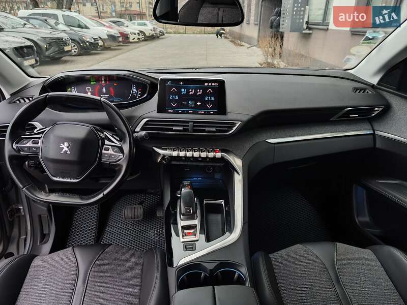 Внедорожник / Кроссовер Peugeot 3008 2017 в Львове фото 30 Внедорожник / Кроссовер Peugeot 3008 2017 в Львове
