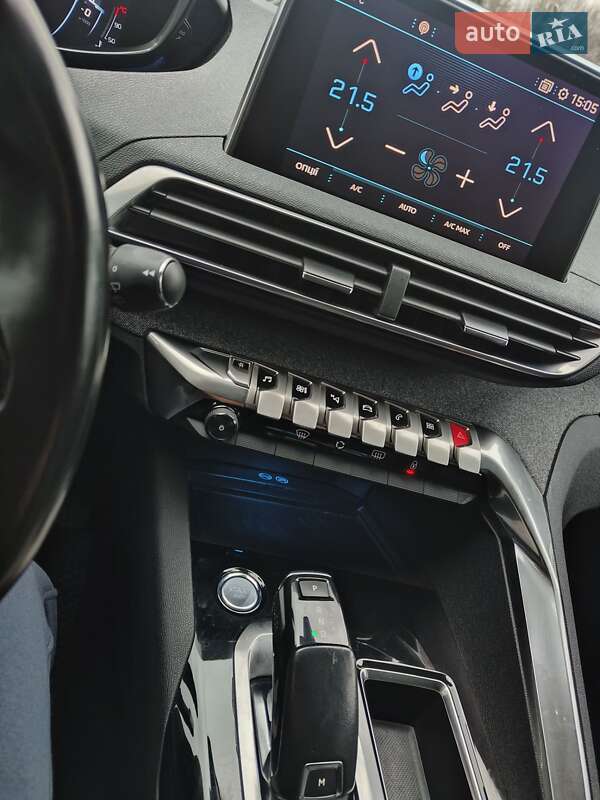 Внедорожник / Кроссовер Peugeot 3008 2017 в Львове фото 38 Внедорожник / Кроссовер Peugeot 3008 2017 в Львове