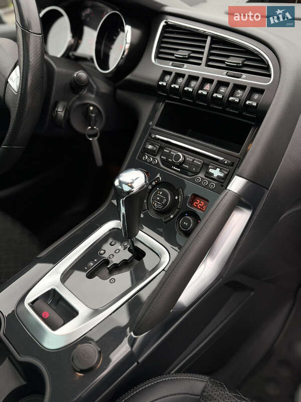 Позашляховик / Кросовер Peugeot 3008 2015 в Старокостянтинові