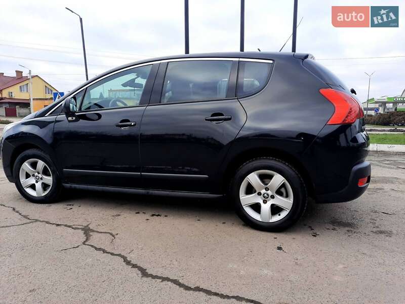 Позашляховик / Кросовер Peugeot 3008 2010 в Рівному