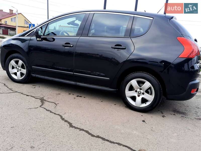 Позашляховик / Кросовер Peugeot 3008 2010 в Рівному