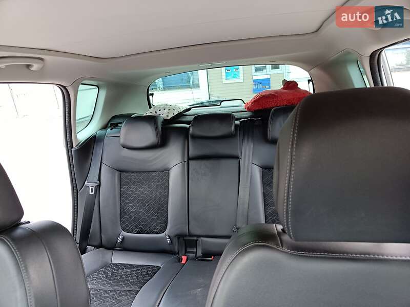 Внедорожник / Кроссовер Peugeot 3008 2015 в Вараше