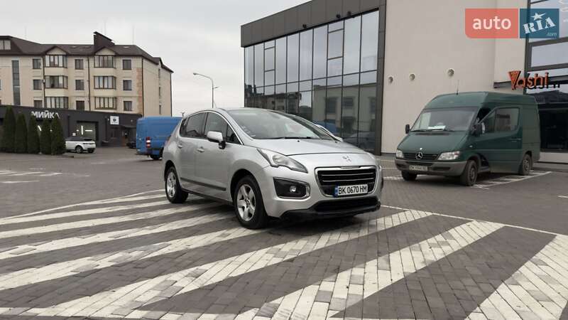 Позашляховик / Кросовер Peugeot 3008 2015 в Рівному