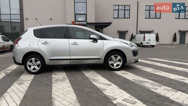 Позашляховик / Кросовер Peugeot 3008 2015 в Рівному