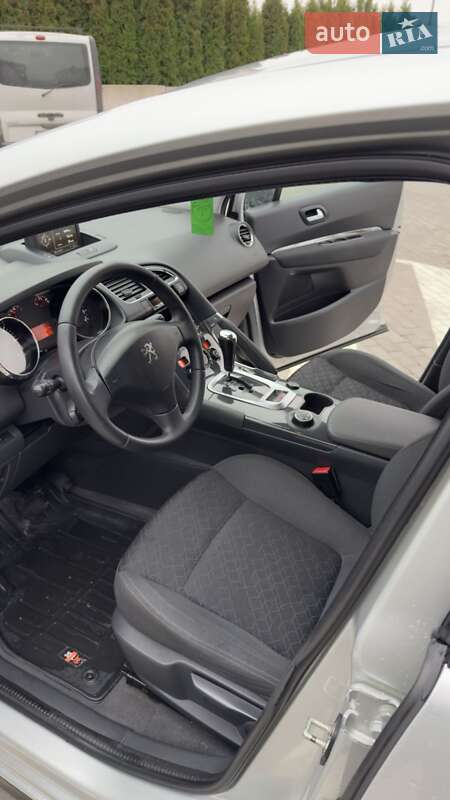 Позашляховик / Кросовер Peugeot 3008 2015 в Рівному