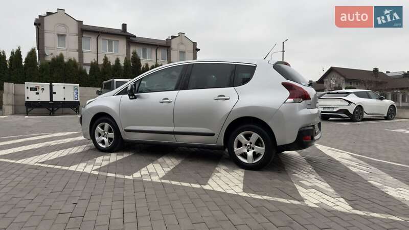 Позашляховик / Кросовер Peugeot 3008 2015 в Рівному