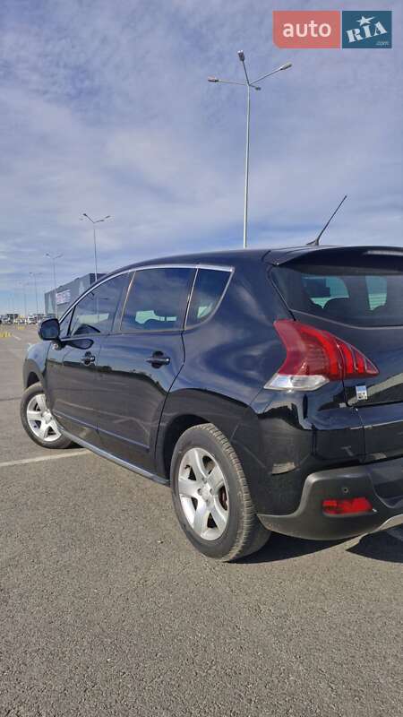 Позашляховик / Кросовер Peugeot 3008 2014 в Львові