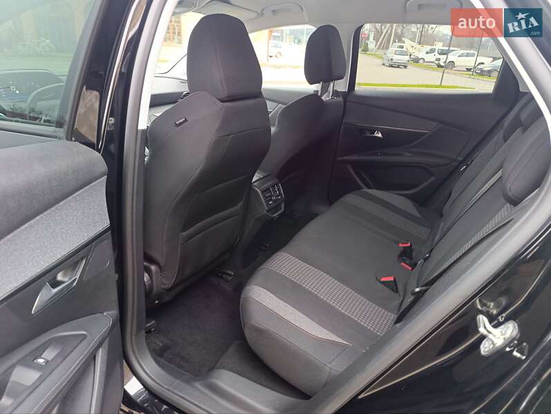 Внедорожник / Кроссовер Peugeot 3008 2019 в Бережанах