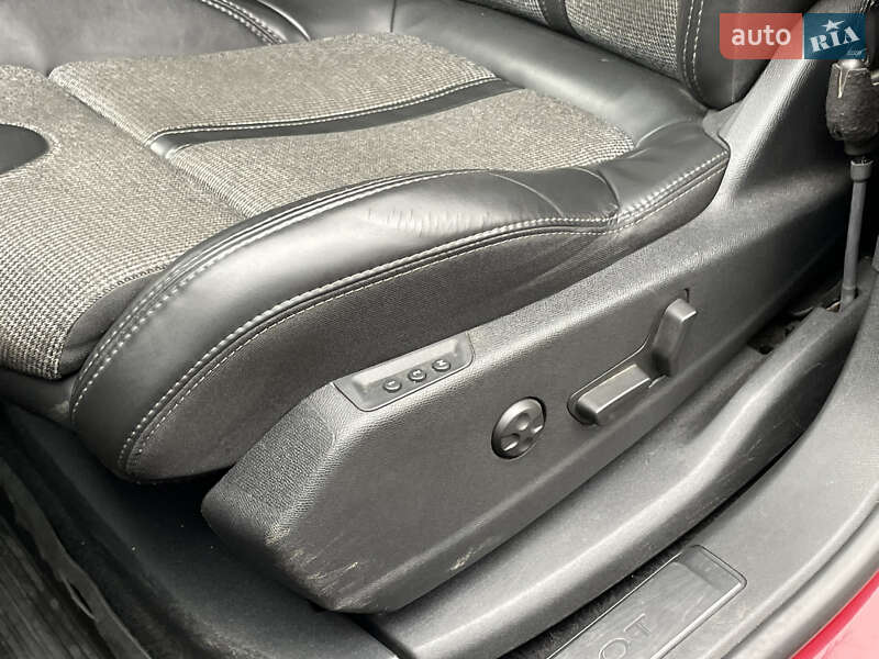 Позашляховик / Кросовер Peugeot 3008 2017 в Києві