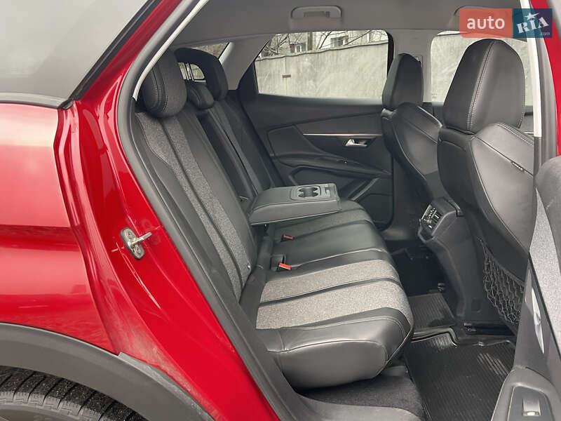 Позашляховик / Кросовер Peugeot 3008 2017 в Києві