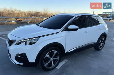 Внедорожник / Кроссовер Peugeot 3008 2017 в Киеве