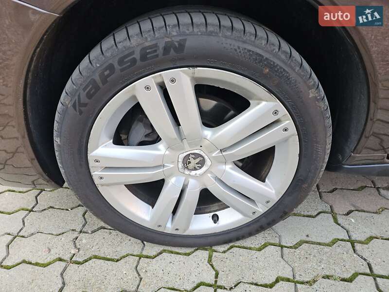 Позашляховик / Кросовер Peugeot 3008 2014 в Стрию