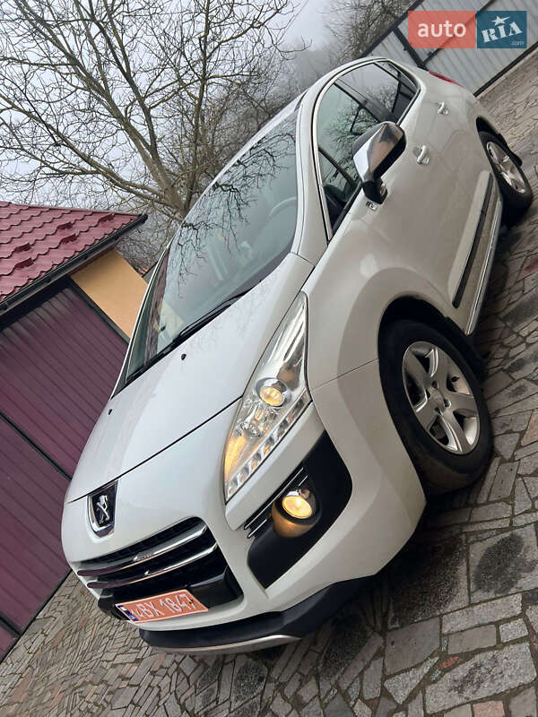 Позашляховик / Кросовер Peugeot 3008 2013 в Шептицькому