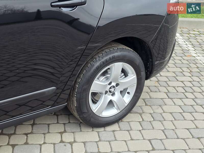 Позашляховик / Кросовер Peugeot 3008 2016 в Івано-Франківську