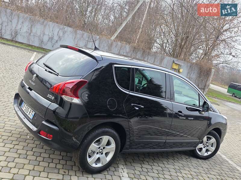 Позашляховик / Кросовер Peugeot 3008 2016 в Івано-Франківську