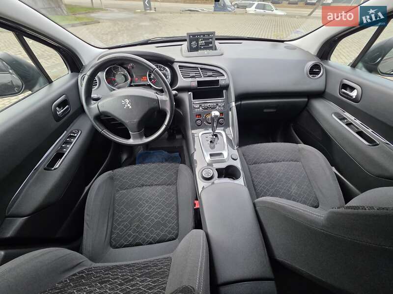 Позашляховик / Кросовер Peugeot 3008 2016 в Івано-Франківську
