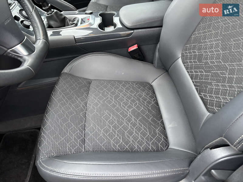 Позашляховик / Кросовер Peugeot 3008 2014 в Самборі