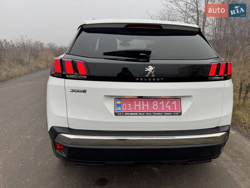 Позашляховик / Кросовер Peugeot 3008 2017 в Рівному