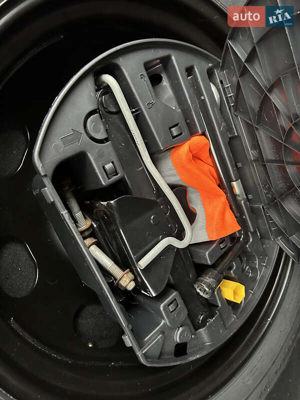 Позашляховик / Кросовер Peugeot 3008 2019 в Полтаві