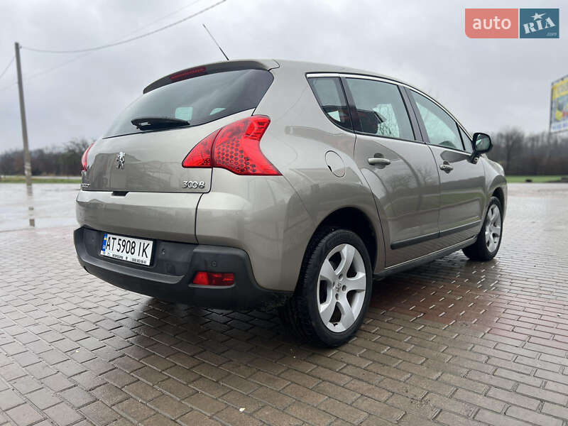 Позашляховик / Кросовер Peugeot 3008 2013 в Городенці