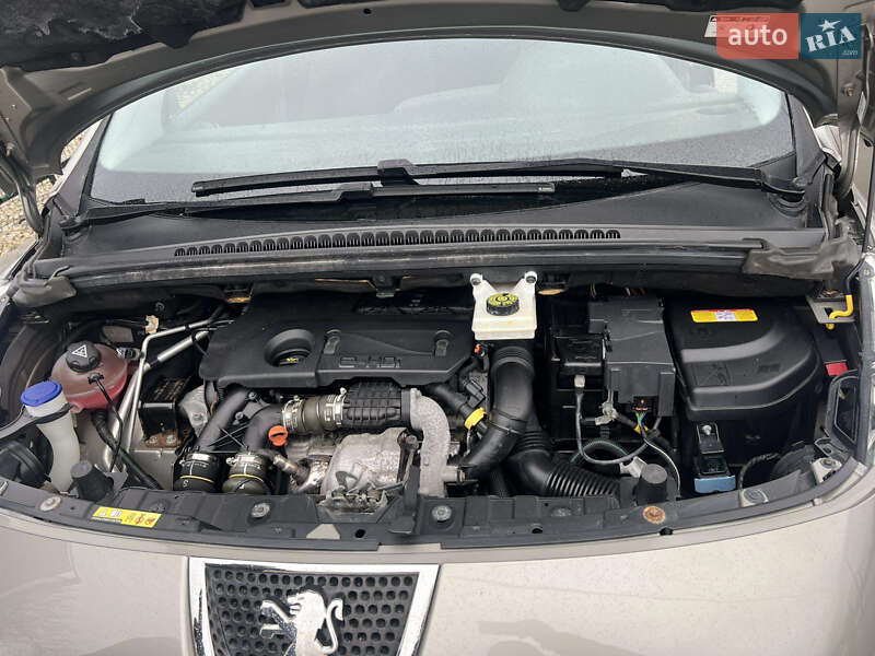 Позашляховик / Кросовер Peugeot 3008 2013 в Городенці