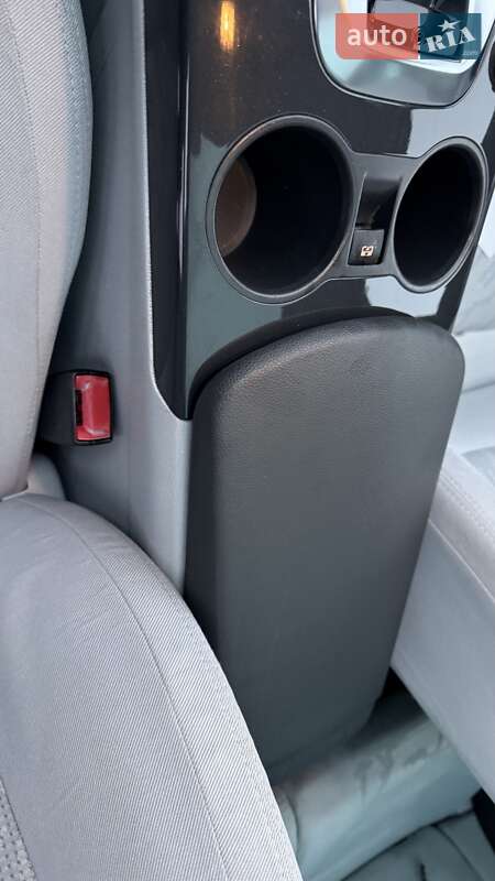 Позашляховик / Кросовер Peugeot 3008 2010 в Тернополі