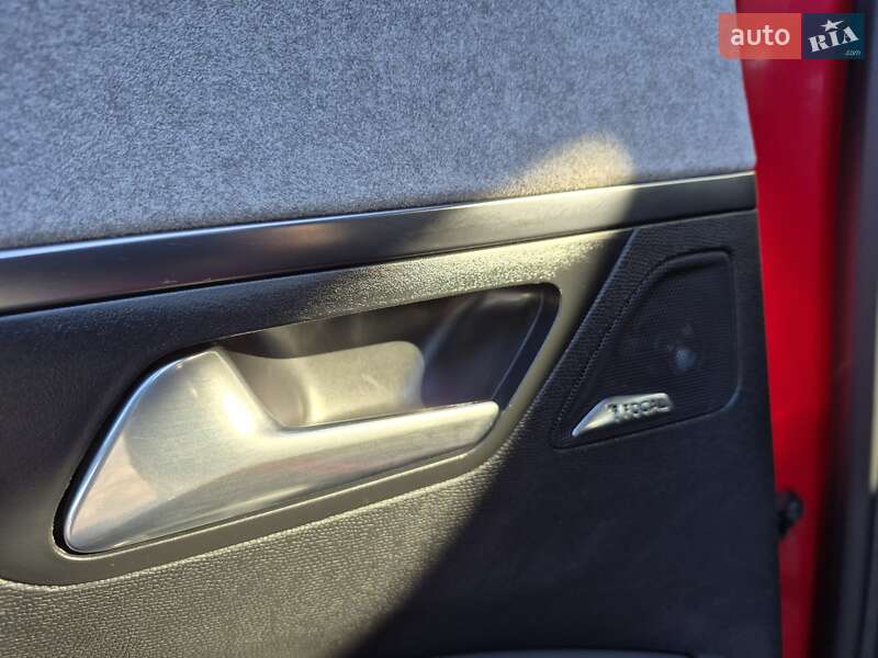 Позашляховик / Кросовер Peugeot 3008 2018 в Дубні