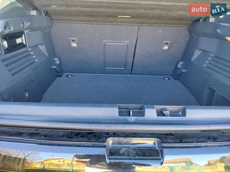 Позашляховик / Кросовер Peugeot 3008 2009 в Долині