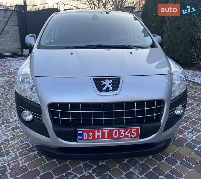 Позашляховик / Кросовер Peugeot 3008 2011 в Луцьку