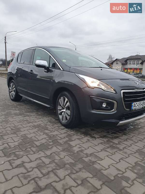 Позашляховик / Кросовер Peugeot 3008 2016 в Луцьку