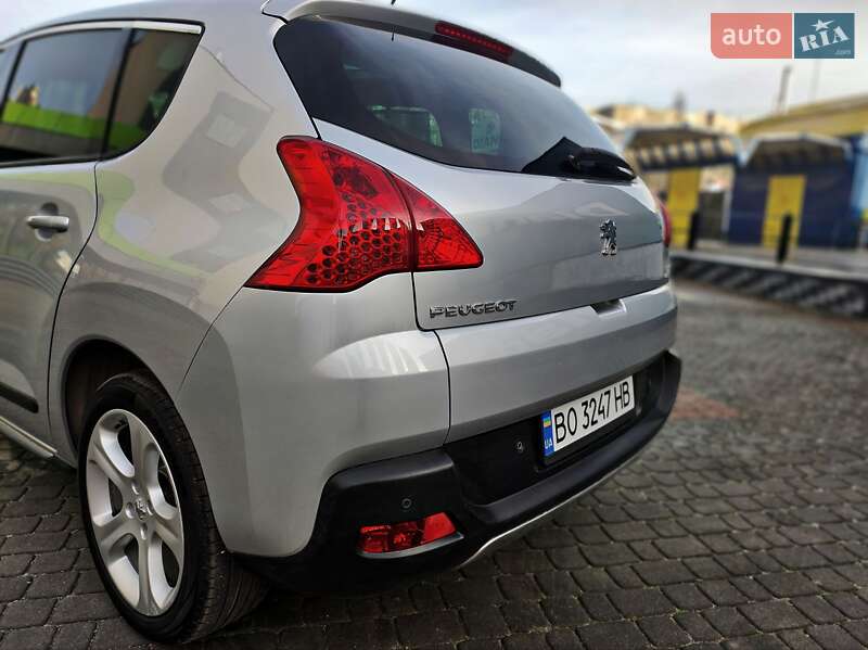 Позашляховик / Кросовер Peugeot 3008 2013 в Тернополі