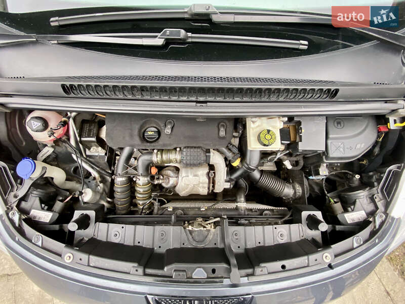 Внедорожник / Кроссовер Peugeot 3008 2011 в Згуровке