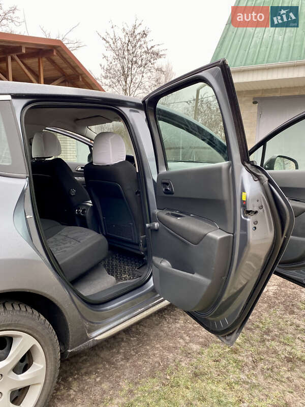 Внедорожник / Кроссовер Peugeot 3008 2011 в Згуровке