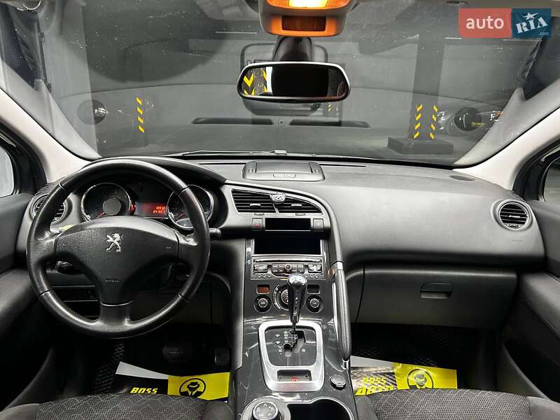 Позашляховик / Кросовер Peugeot 3008 2016 в Чернівцях