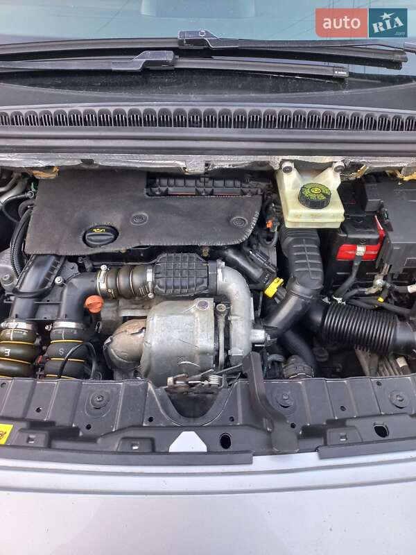 Позашляховик / Кросовер Peugeot 3008 2015 в Тернополі