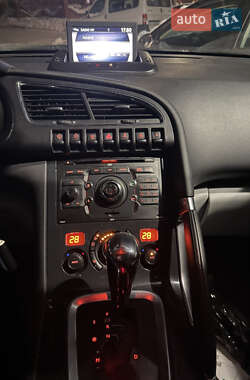 Позашляховик / Кросовер Peugeot 3008 2010 в Рівному