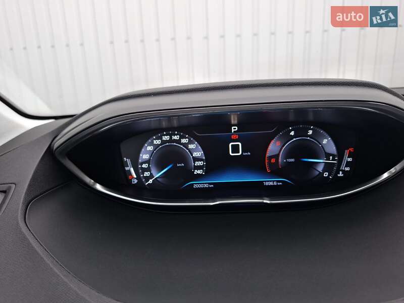 Позашляховик / Кросовер Peugeot 3008 2018 в Вінниці