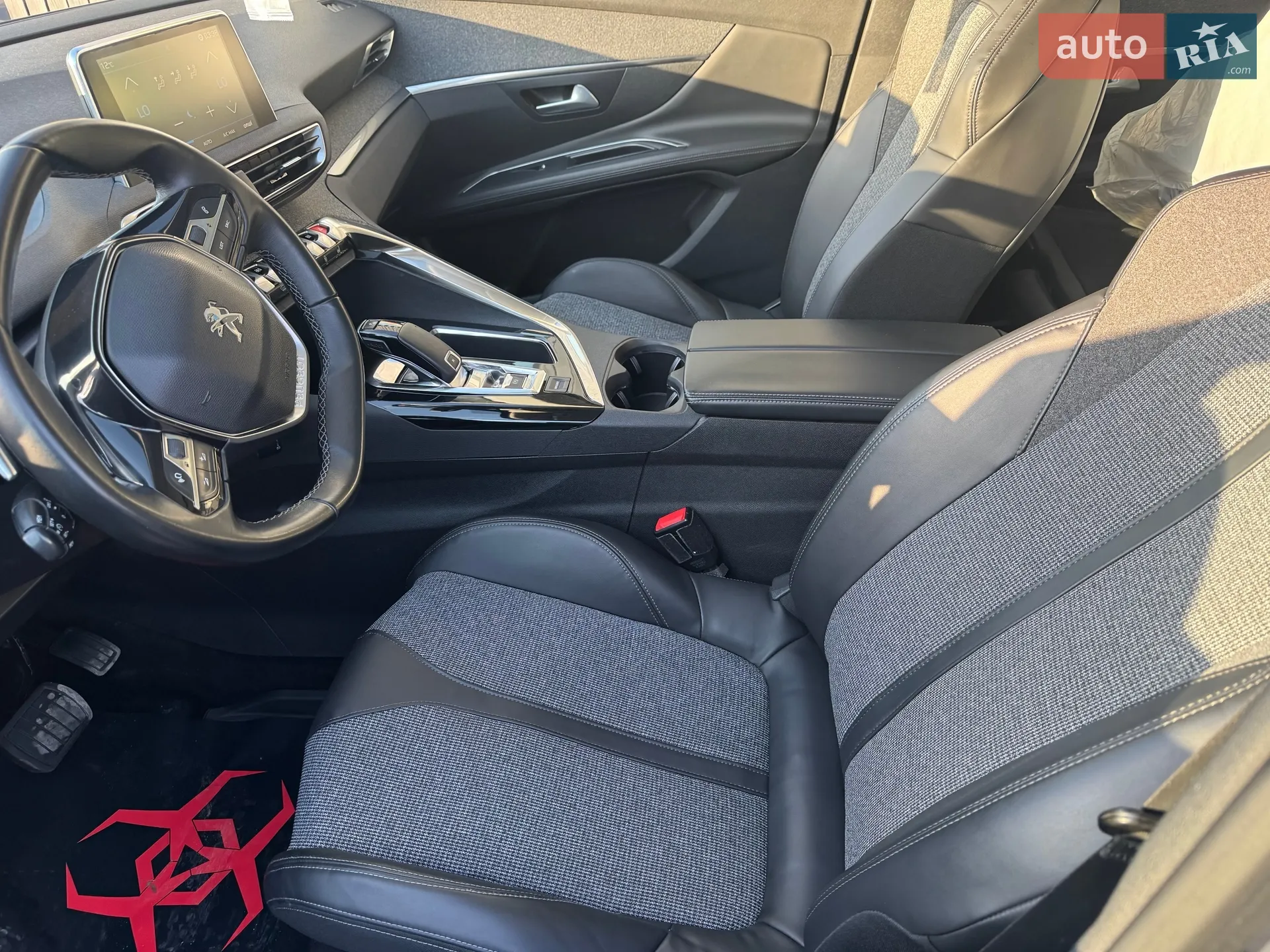 2017 Peugeot 3008 - мініатюра 13