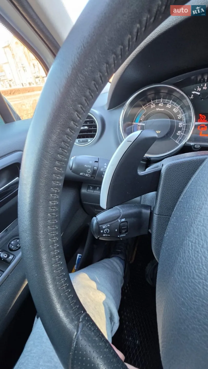 2013 Peugeot 3008 - мініатюра 27