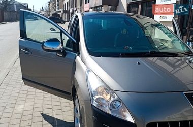 Позашляховик / Кросовер Peugeot 3008 2013 в Стрию