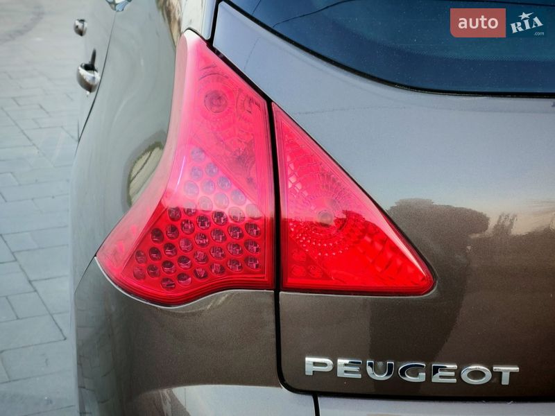 Внедорожник / Кроссовер Peugeot 3008 2013 в Стрые
