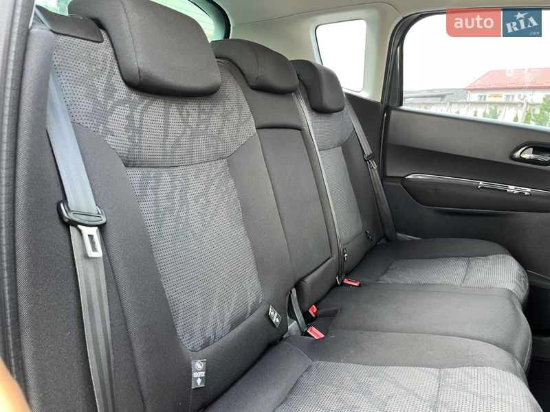 Внедорожник / Кроссовер Peugeot 3008 2011 в Золочеве