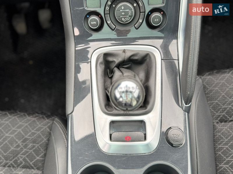 Внедорожник / Кроссовер Peugeot 3008 2014 в Коломые