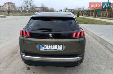 Позашляховик / Кросовер Peugeot 3008 2019 в Вараші