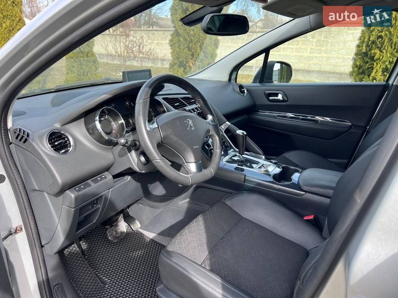 Внедорожник / Кроссовер Peugeot 3008 2015 в Самборе