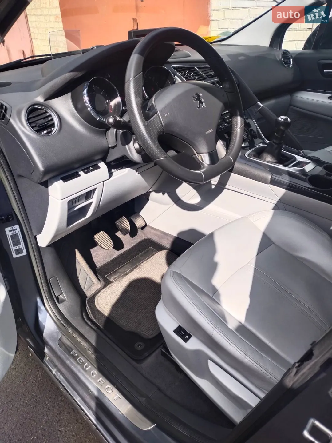 2011 Peugeot 3008 - мініатюра 15
