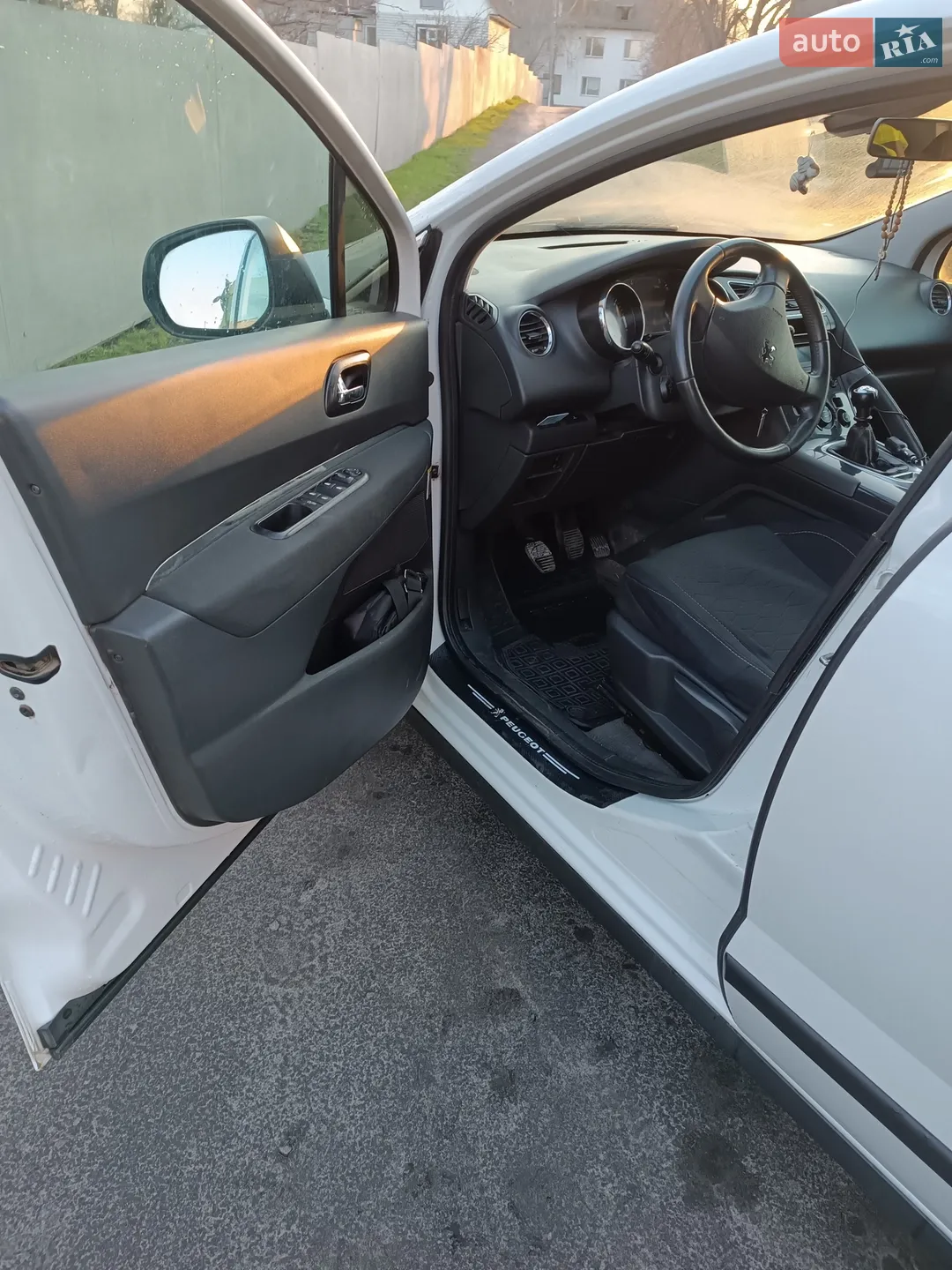 2011 Peugeot 3008 - мініатюра 16