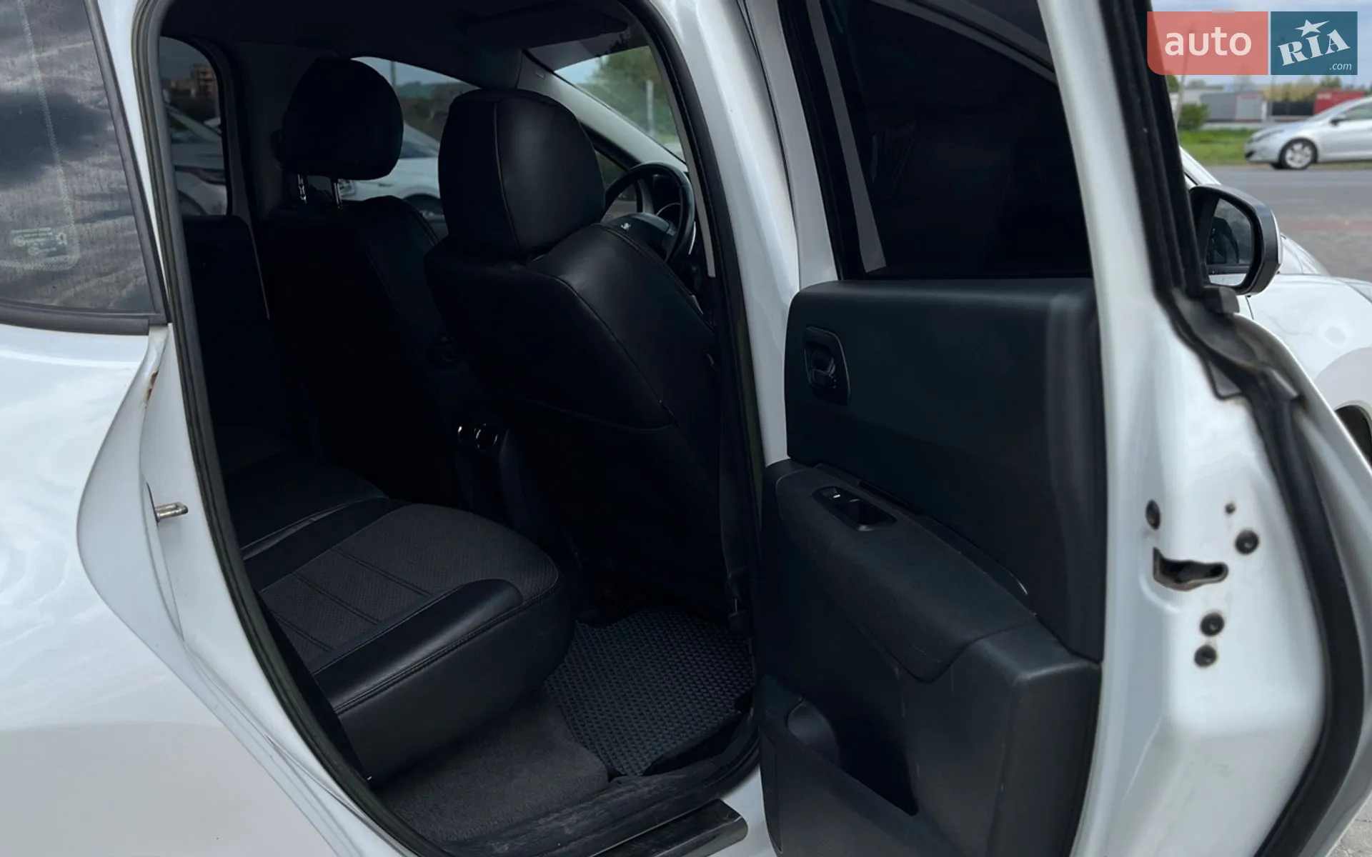 2012 Peugeot 3008 - мініатюра 26